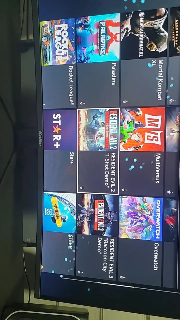 Consola PS4 con juegos digitales incluidos - 4