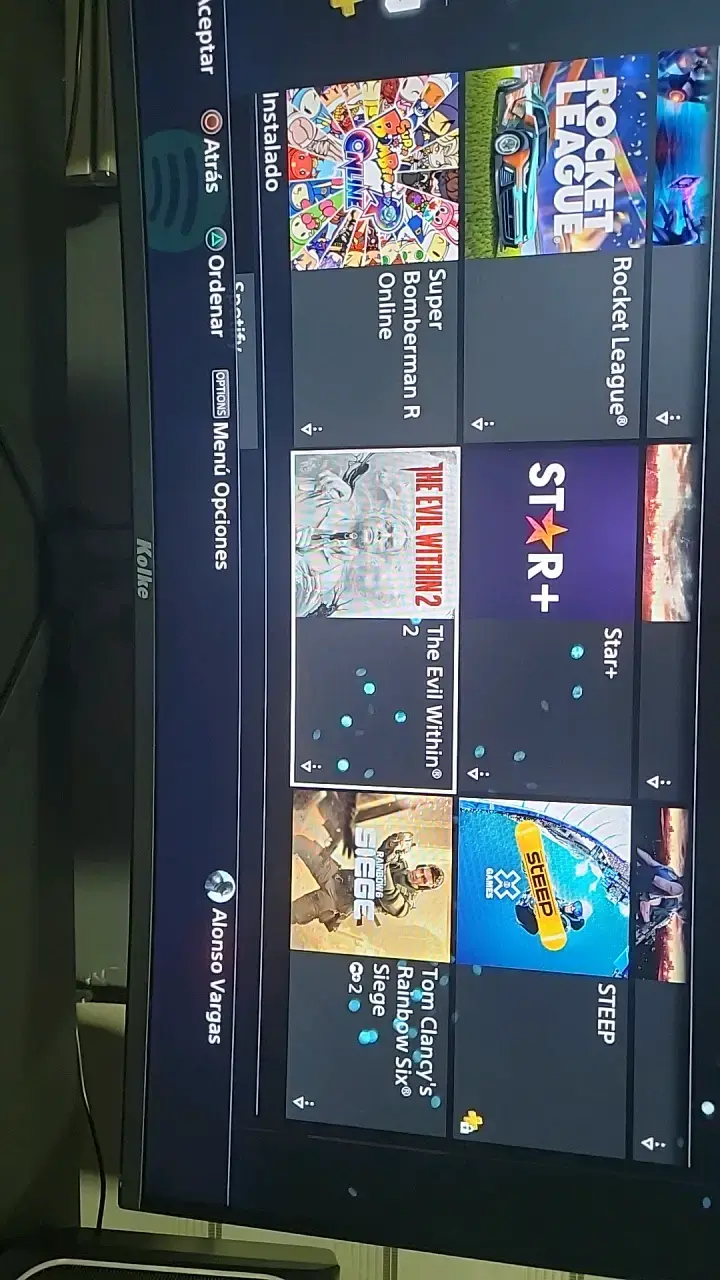 Consola PS4 con juegos digitales incluidos - 5