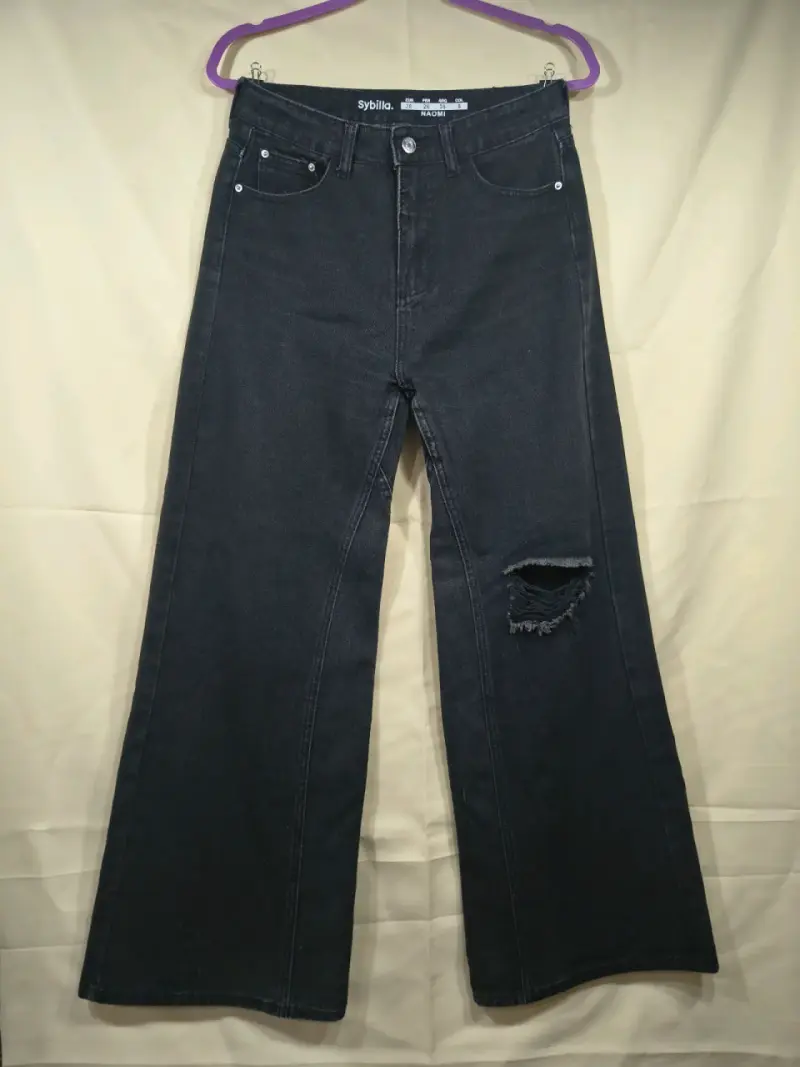 Jeans acampanados negros con diseño desgastado Sybilla Naomi - 1