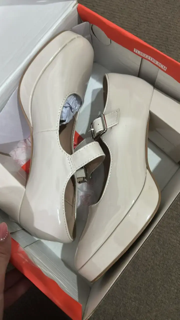 Sandalias de tacón alto blancas cerradas - 3