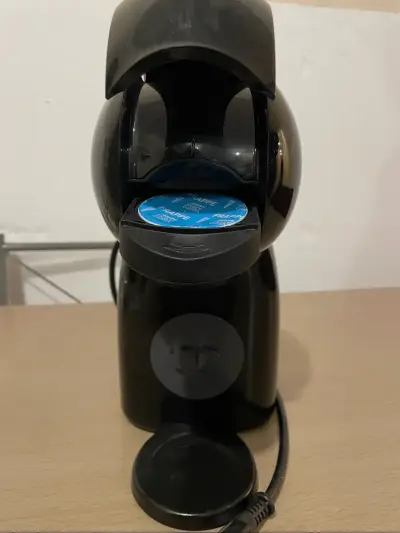 Cafetera Nescafé Dolce Gusto Piccolo XS Negra - miniatura 2