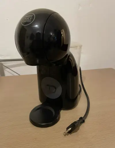 Cafetera Nescafé Dolce Gusto Piccolo XS Negra - miniatura 3