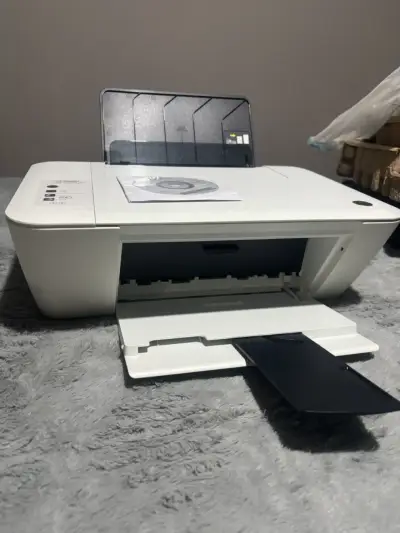 Impresora multifuncional HP DeskJet Advantage 1515 - miniatura 1