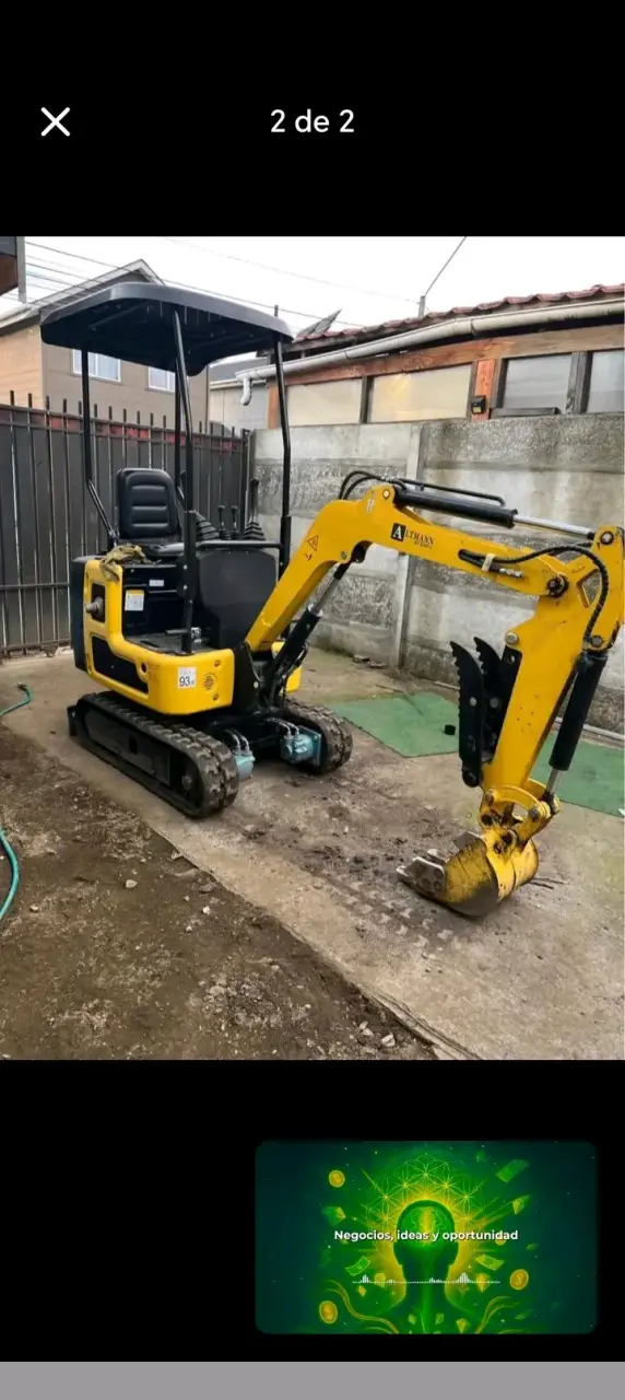 Miniexcavadora Altmann amarilla en buen estado - 1