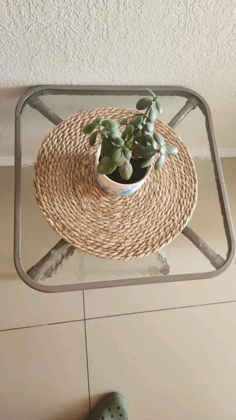 Mesa de jardín cuadrada de vidrio y metal - 2