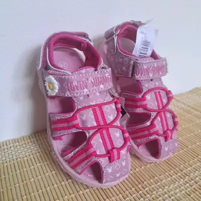 Sandalias rosadas para niña con diseño Minnie - miniatura 1