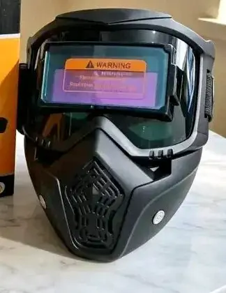 Máscara de soldadura negra con protección UV - miniatura 2