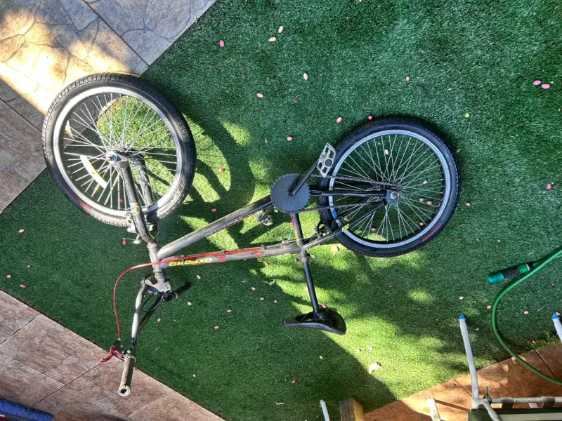 Bicicleta BMX Oxford negra en buen estado - 3