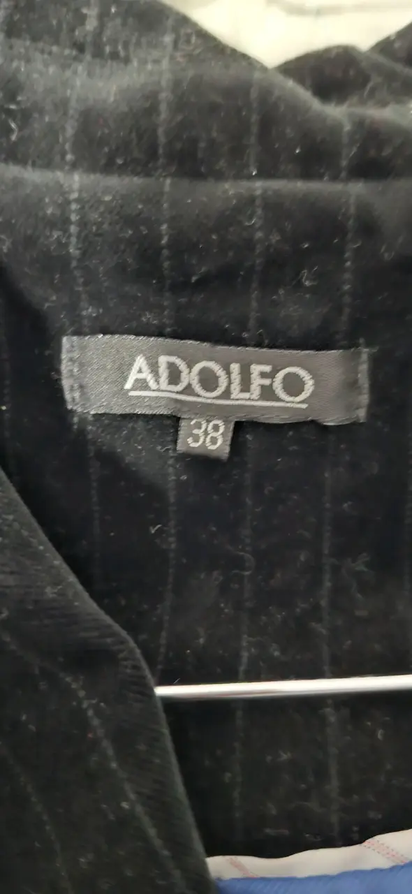 Blazer de terciopelo negro Adolfo talla 38 - 2