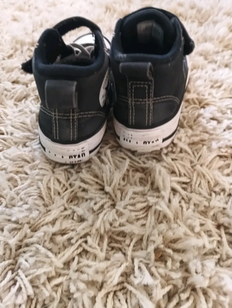 Zapatillas negras para niños Converse talla 28 - 3