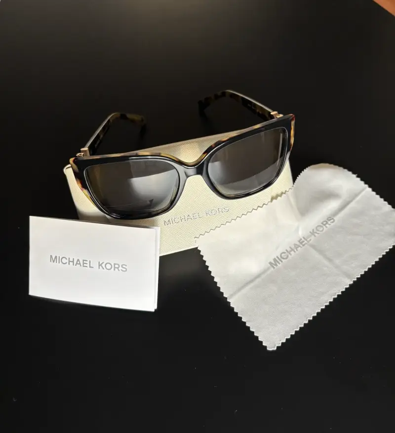Gafas de Sol Michael Kors Mujer Estilo Moderno - 1