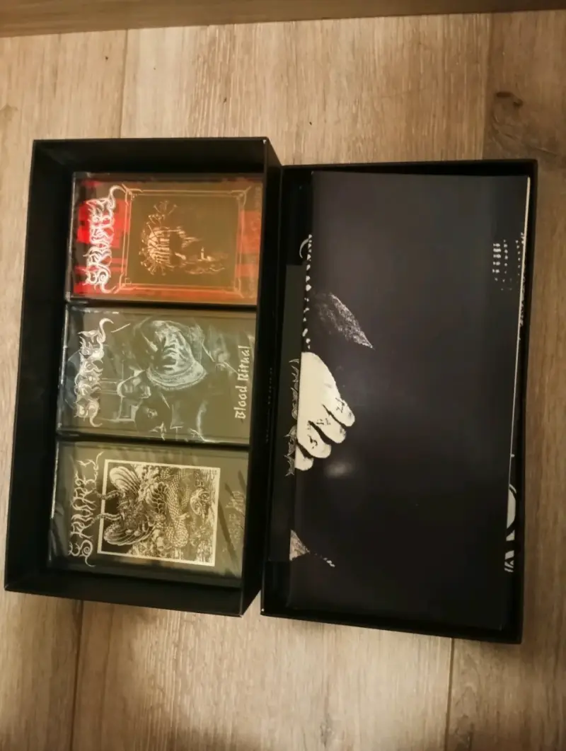Caja de colección de cassettes Samael - 2