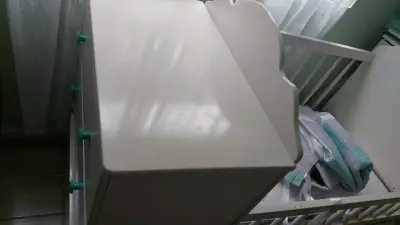 Cambiador de bebé blanco con cajones - miniatura 1