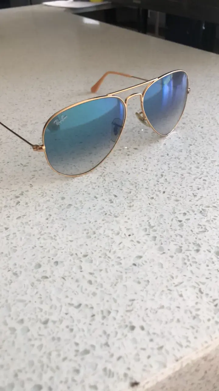Gafas de sol aviador Ray-Ban con lentes azules - 1