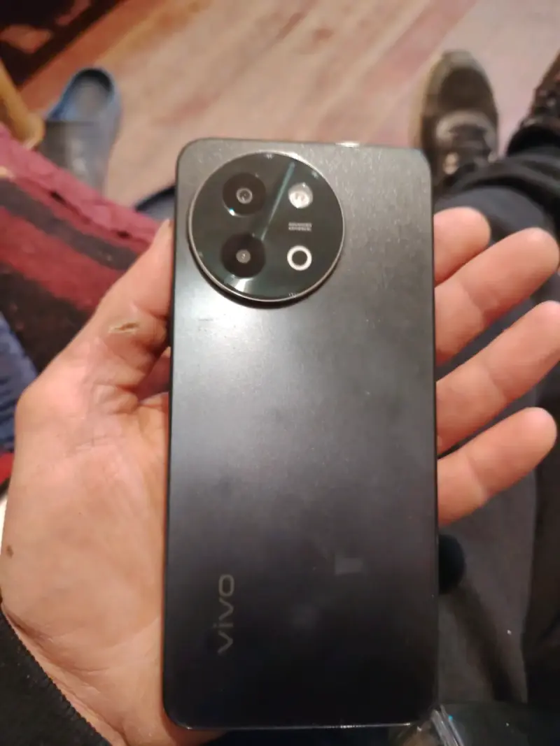 Smartphone Vivo Y38 5G con gran batería - 3
