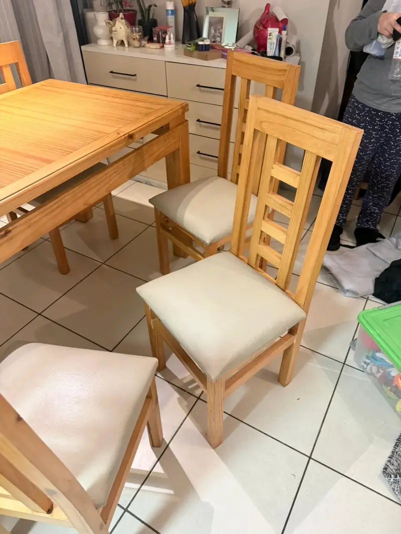 Juego de comedor de madera con 6 sillas - 4