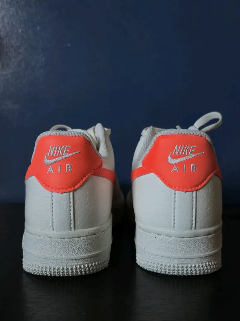 Zapatillas Nike Air Force 1 Blancas y Naranjas - 4