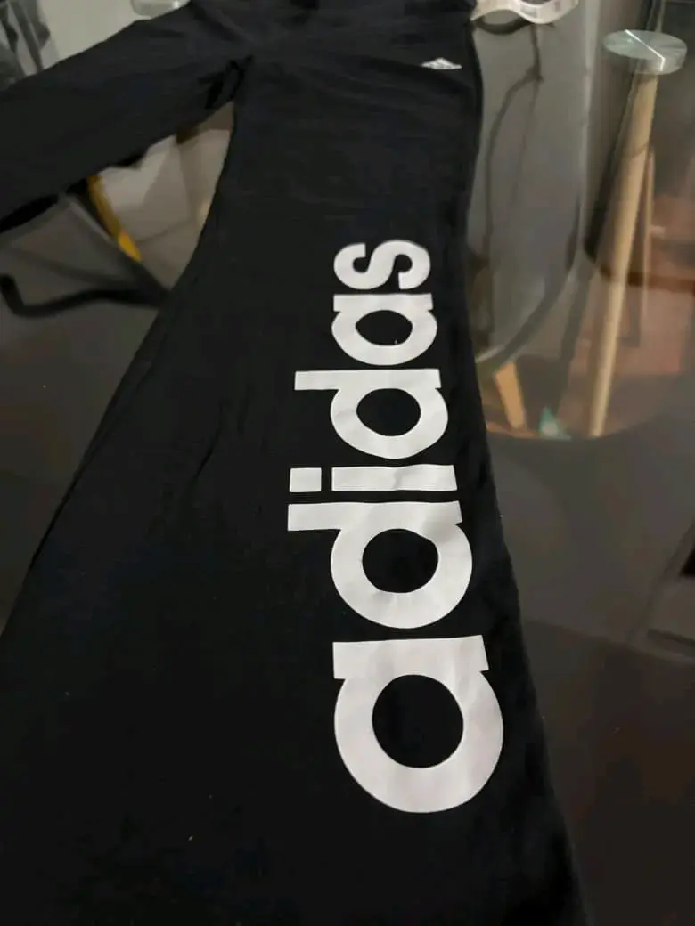 Pantalones deportivos negros Adidas para mujer - 3