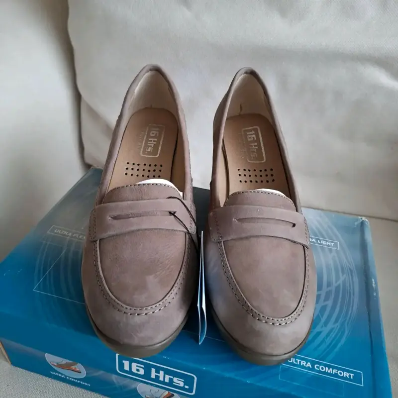 Zapatos cuero 16 Hrs NUEVOS T37 - 2
