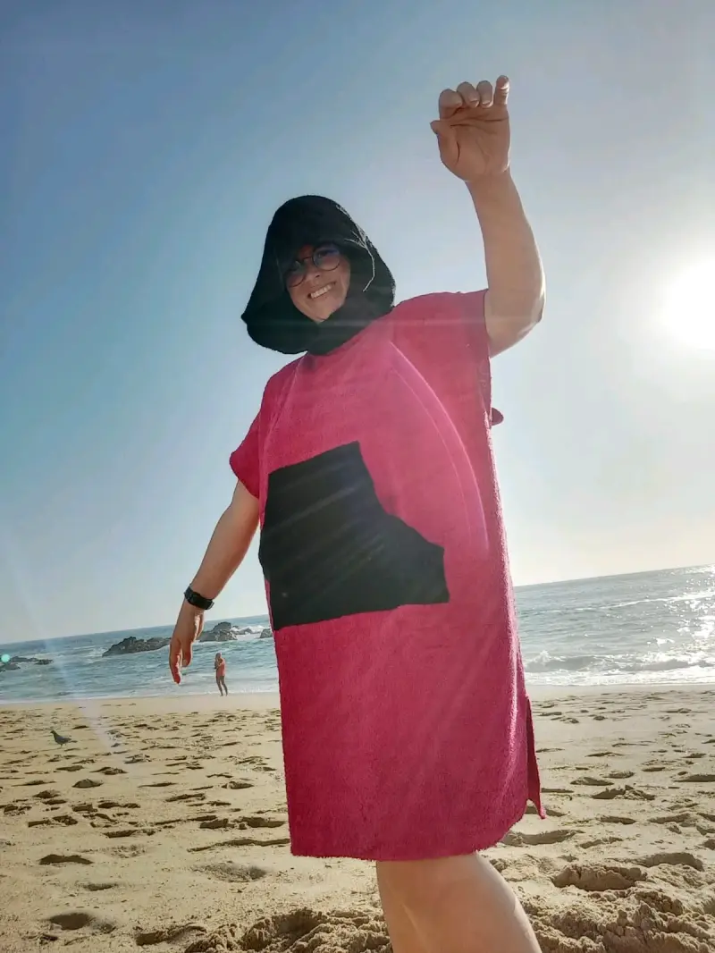 Poncho de Playa con Capucha y Bolsillo - 3