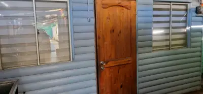 Arriendo casa interior - miniatura 1