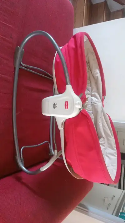 Hamaca para bebé roja Tiny Love - miniatura 1