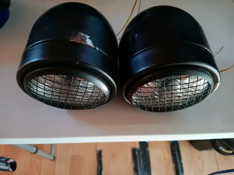 Faros auxiliares redondos con rejilla - 3