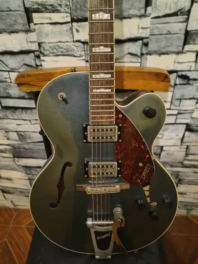 Guitarra eléctrica Gretsch con Bigsby - miniatura 1