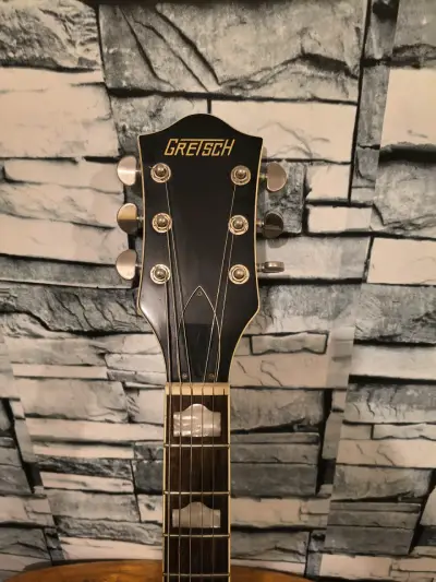 Guitarra eléctrica Gretsch con Bigsby - miniatura 2