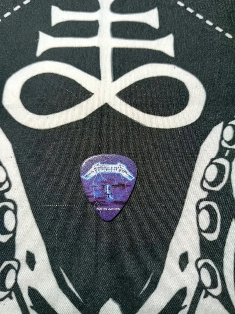 Púa de guitarra Metallica Ride the Lightning