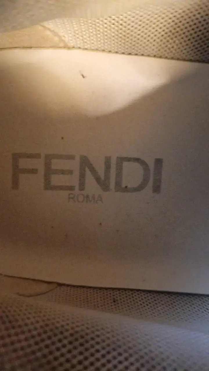 Zapatillas blancas Fendi Roma talla 44 - 4