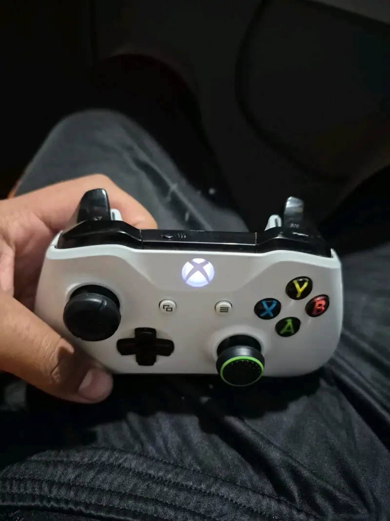 Consola Xbox One S 512g con mando - 5