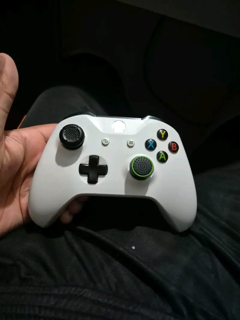 Consola Xbox One S 512g con mando - 6