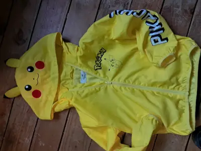 Chaqueta amarilla Pikachu para niños - miniatura 1