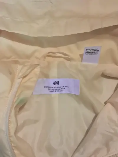 Chaqueta amarilla Pikachu para niños - miniatura 5