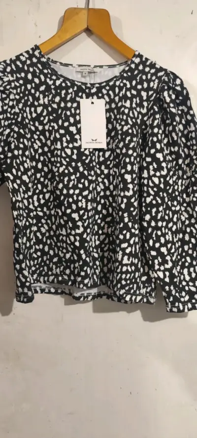 Blusa estampada negra y blanca Jacinta Tienda - miniatura 2