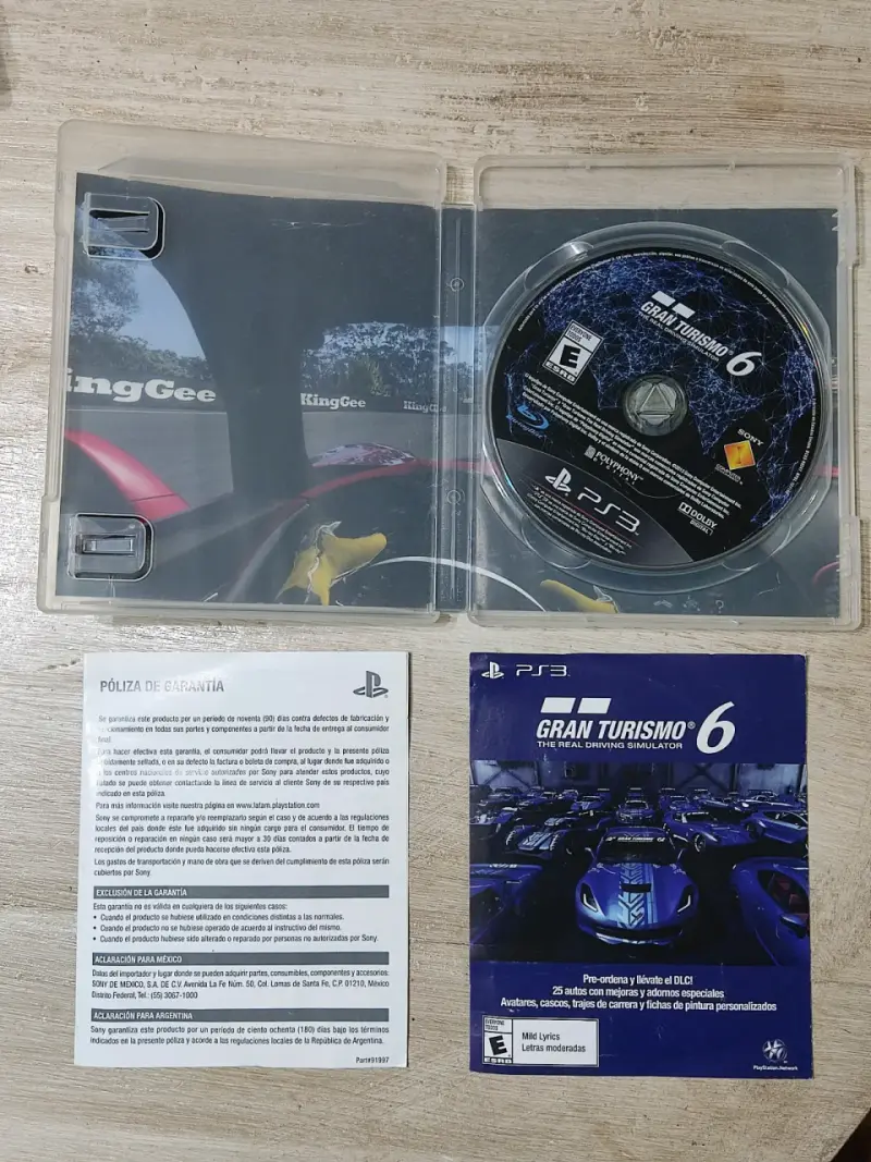 Juego Gran Turismo 6 para PS3 en buen estado - 3