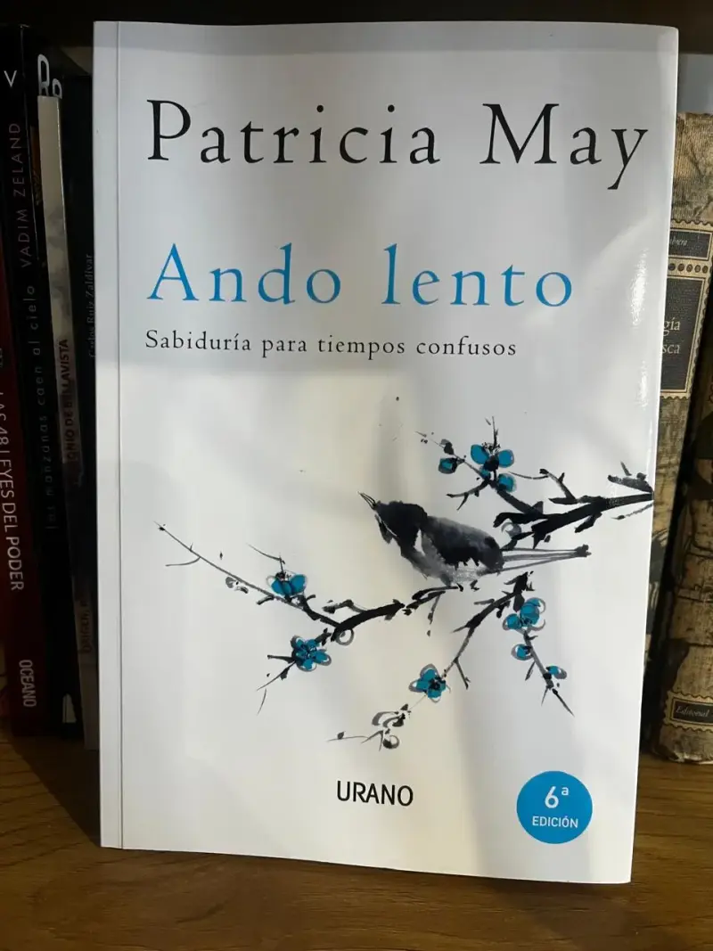 Libro 'Ando Lento' de Patricia May - 1