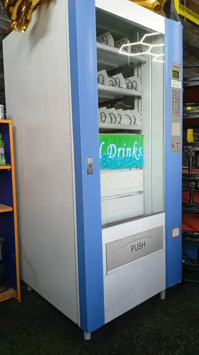 Máquina expendedora de Productos - miniatura 1