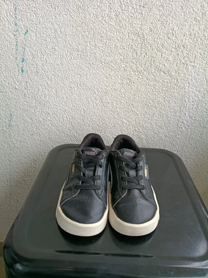Zapatillas negras para niños Puma - 2