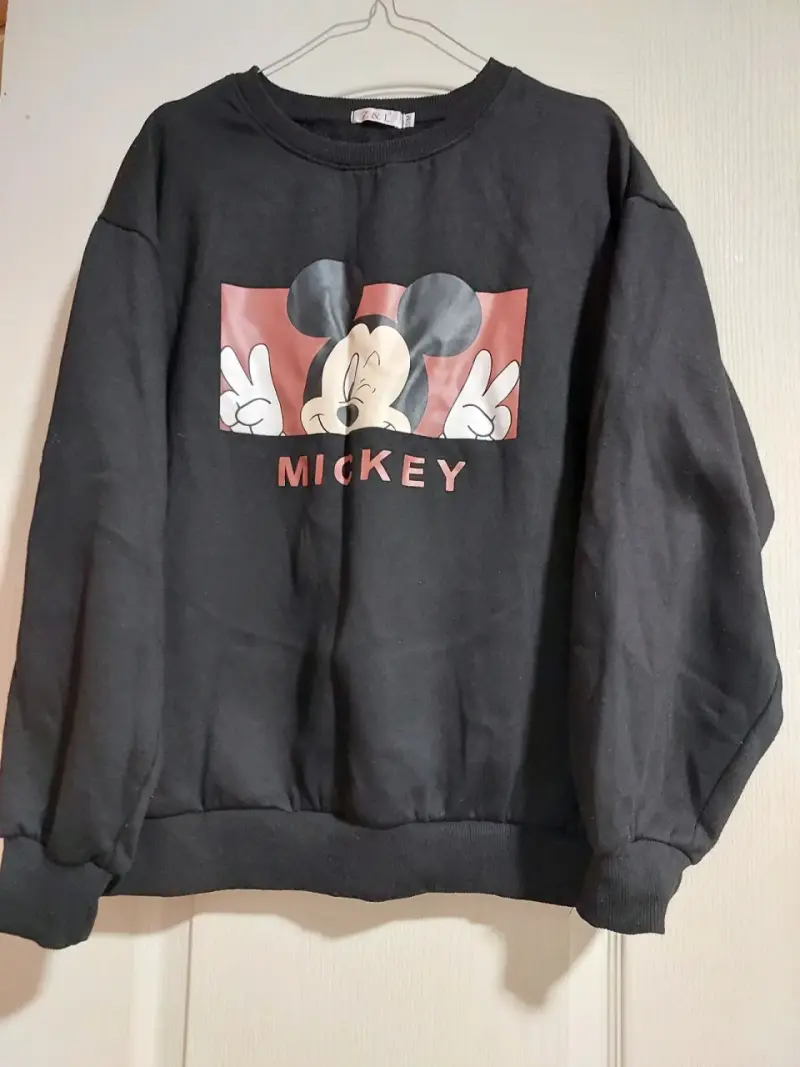 Polerón negro Mickey Mouse talla s