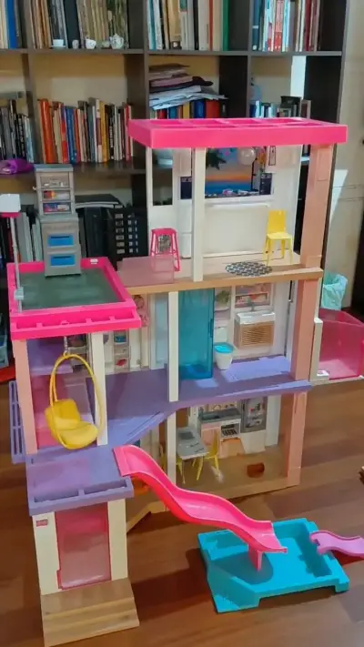 Casa de los sueños de Barbie + 1 jeep de Barbie. - miniatura 1