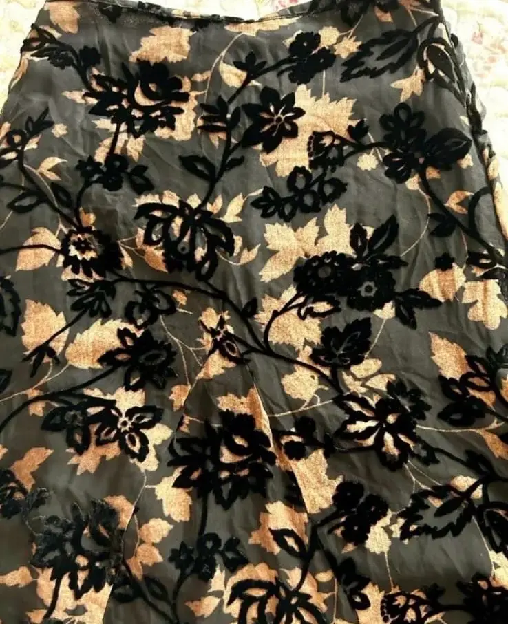 Falda umbrale negra con encaje floral xs - 2