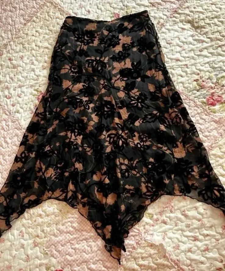 Falda umbrale negra con encaje floral xs - 3