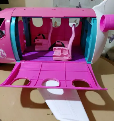Avión de juguete rosa con acesorios  Barbie - miniatura 2