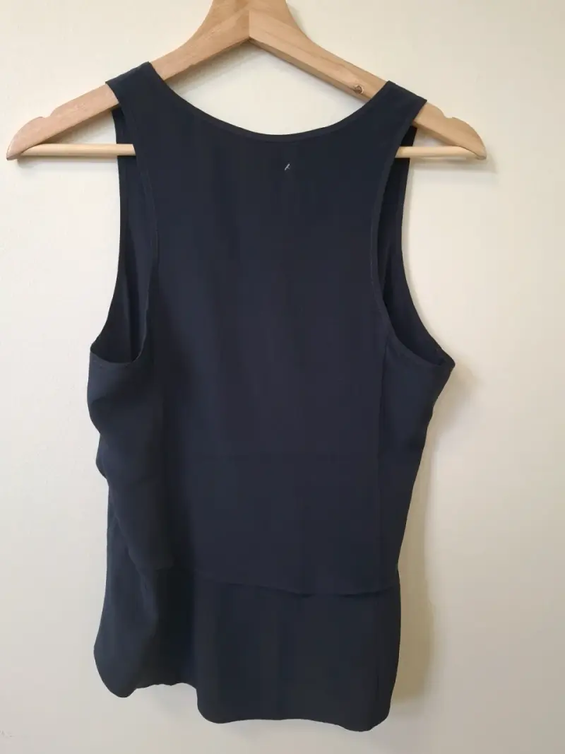 Blusa sin mangas azul marino talla S - 3