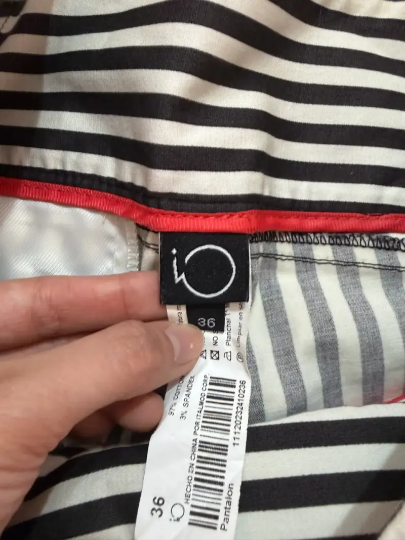 Pantalón a rayas blanco y negro con cierre - 4