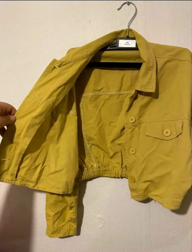 Chaqueta corta amarilla para mujer - 2