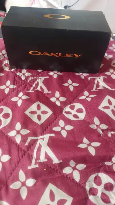 Gafas de Sol Oakley Sutro Blancas con Lentes Rojas - miniatura 1