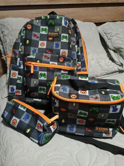 Set de Mochila, Lonchera y Estuche Xtrem con Diseño Colorido - miniatura 2